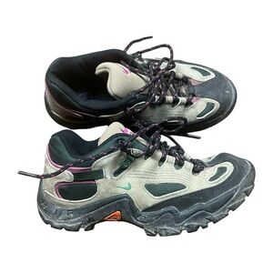 Vintage 90s Nike ACG Air Hiking Trail Sneakers - US 8